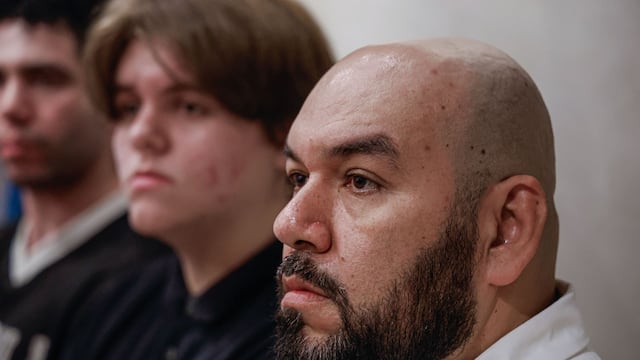 Padre de Fernando Alan acusa "ataque directo" en la muerte de su hijo en Culiacán.