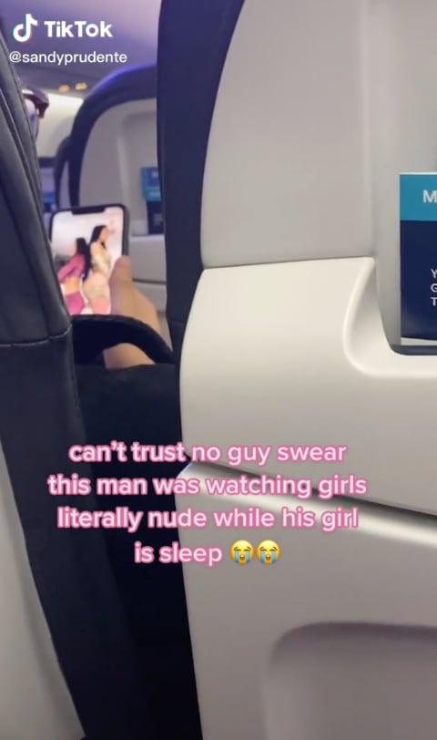 TikToker capta a hombre viendo porno mientras su novia dormía