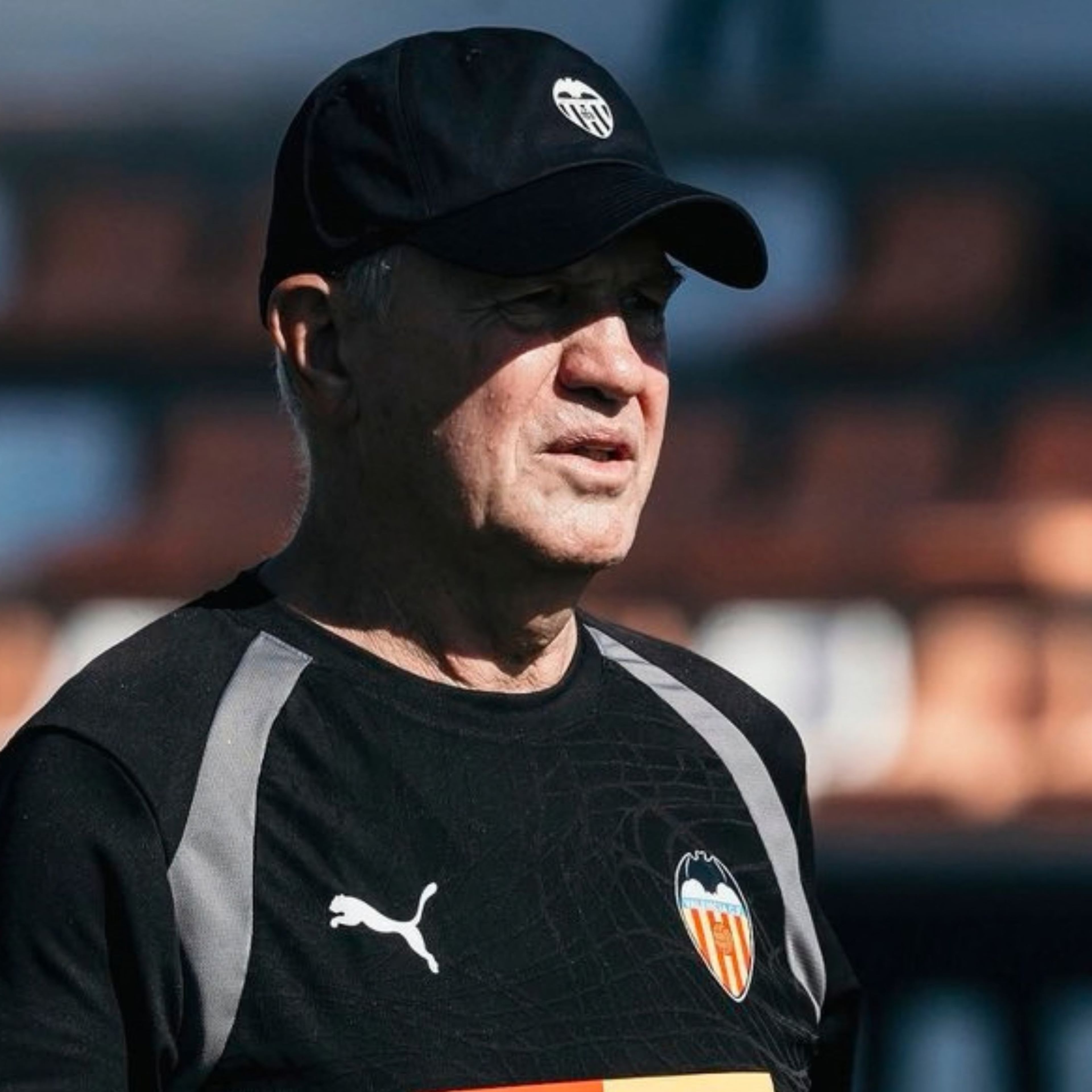 Javier Aguirre confía en la calidad del Valencia para evitar sufrimientos en LaLiga