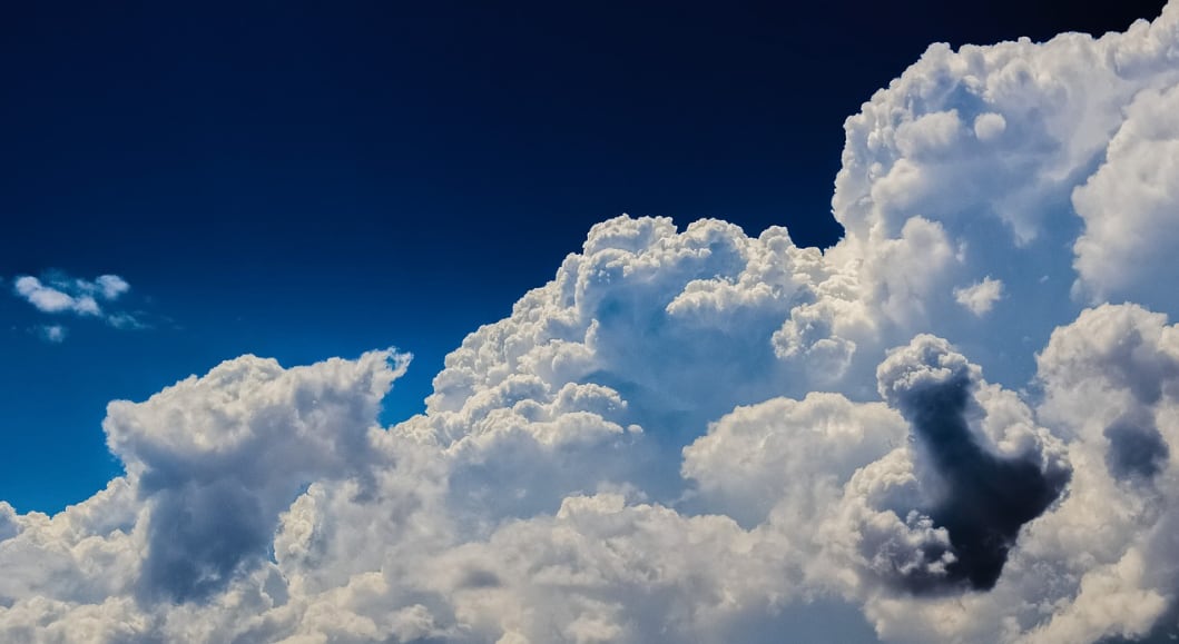 Bombardeos de nubes