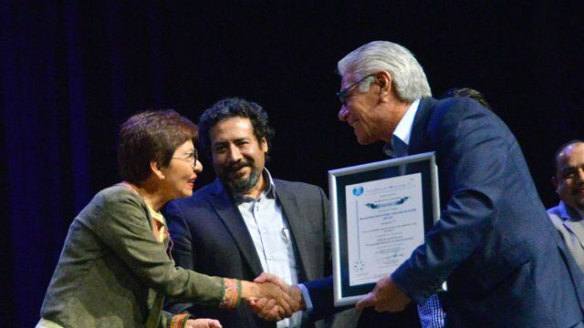 BUAP entrega certificación en Igualdad Laboral a 21 dependencias