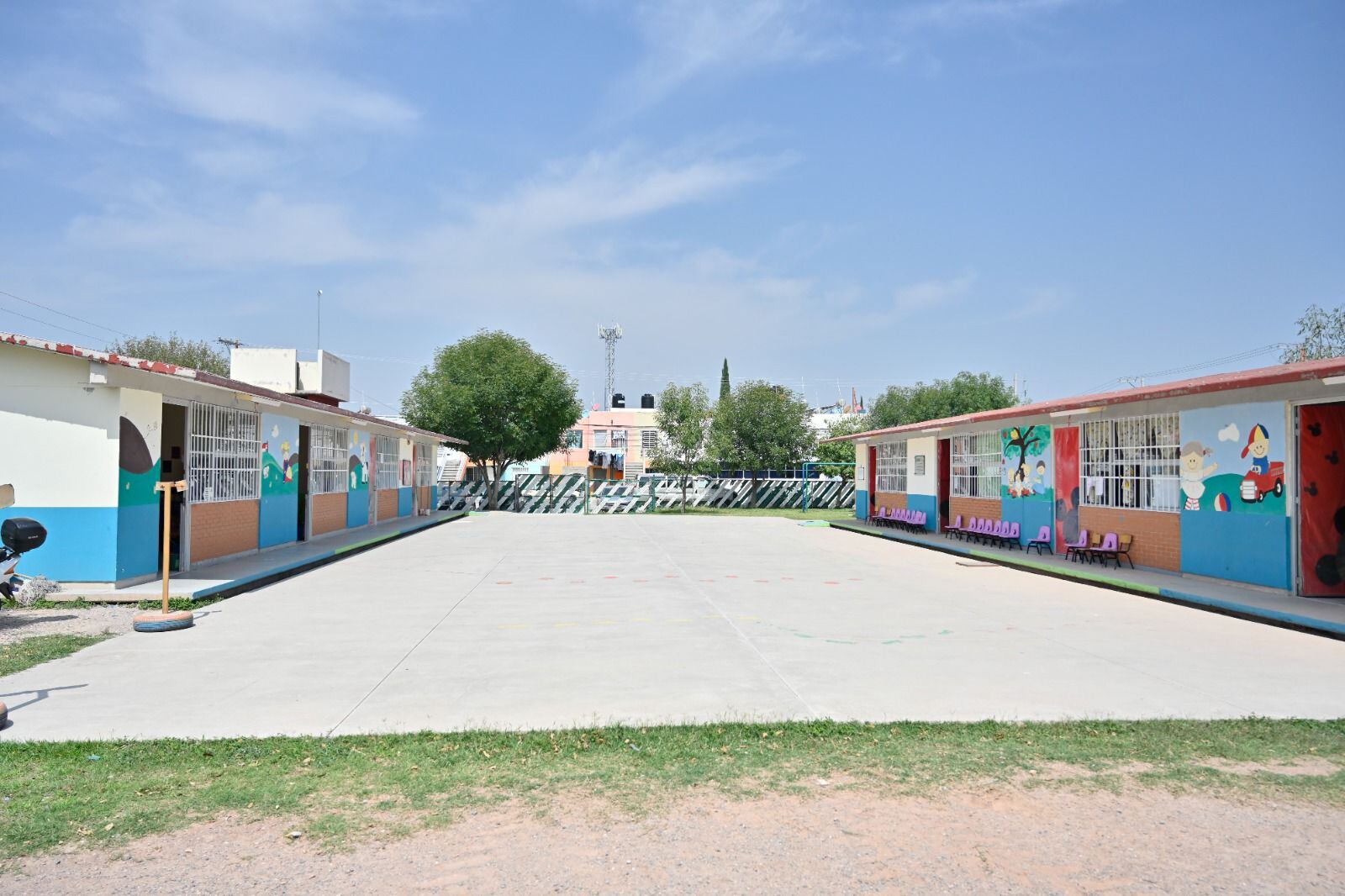 Ricardo Gallardo arranca en Soledad de Graciano Sánchez remodelación de escuelas