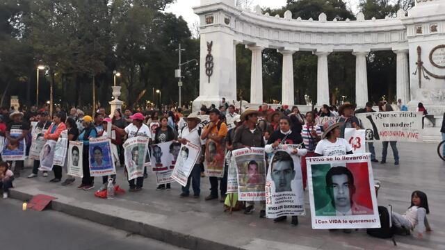 Protesta a 62 meses de Ayotzinapa.