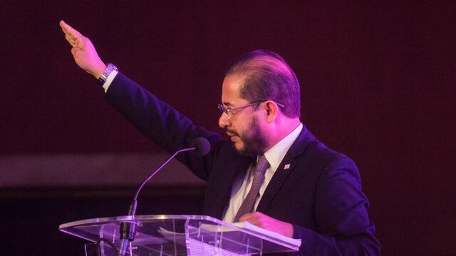 Hugo Eric Flores promovió La Marcha de Jesús en la Cámara de Diputados.