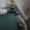 Iztapalapa cierra tomas de agua como parte de la Operación Caudal