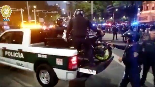 VIDEO: Motociclistas protestan frente a Semovi por modificaciones al reglamento de tránsito en CDMX; hay 9 detenidos y 18 motos aseguradas
