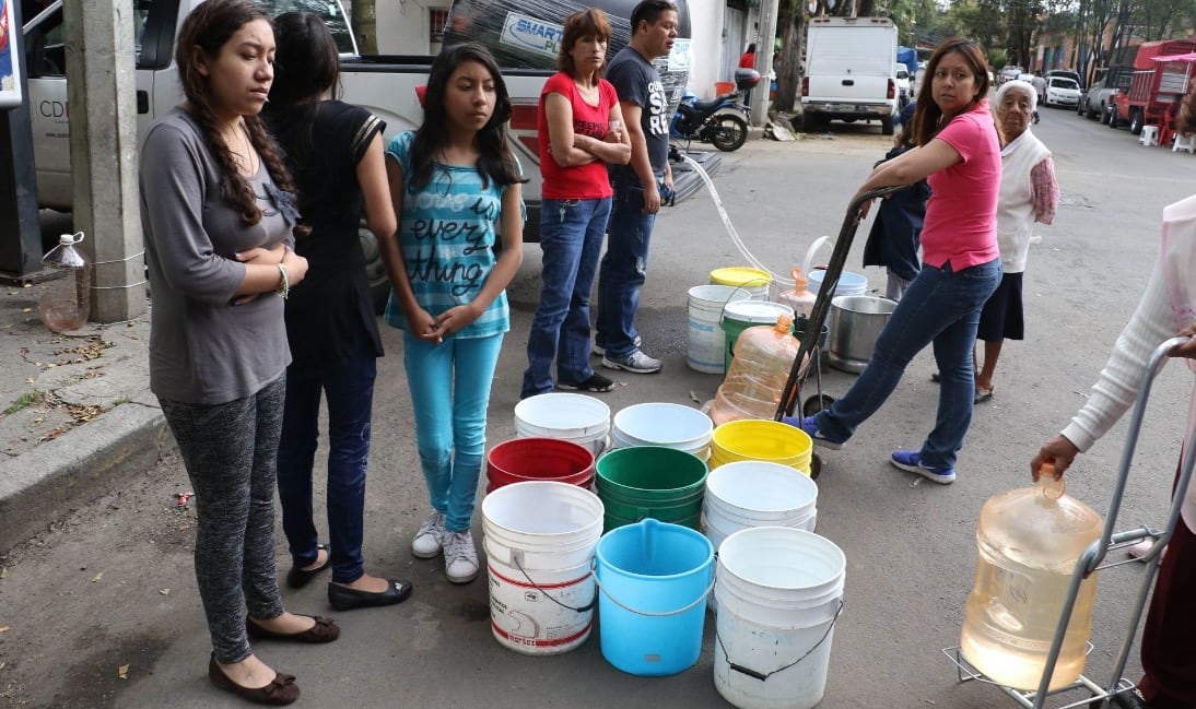 La morenista señala que el huachicoleo de agua afecta a los ciudadanos