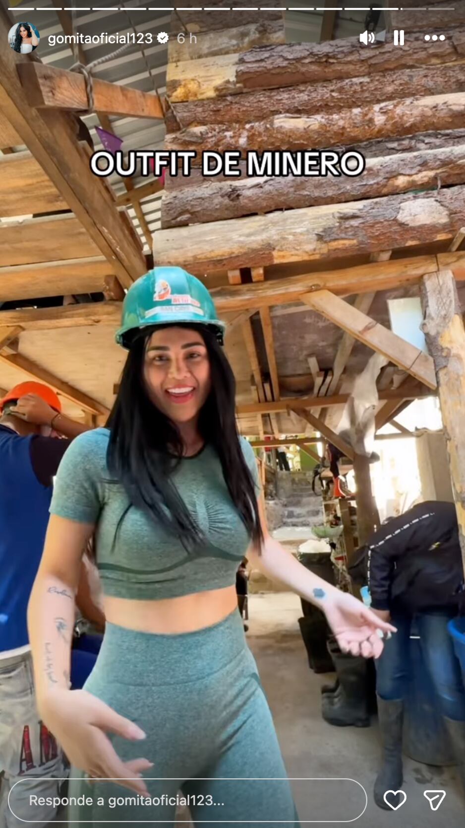 Gomita se convirtió en una “chica aventurera” y se viste de minera