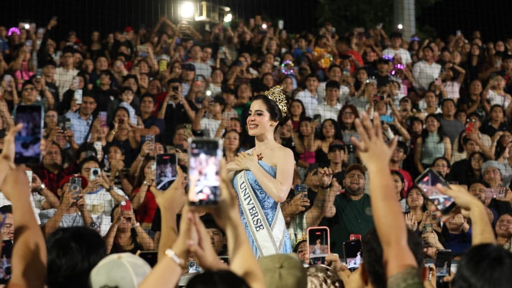 Tabasco rinde homenaje a Fátima Bosch, Miss Universo 2025, ante miles de familias