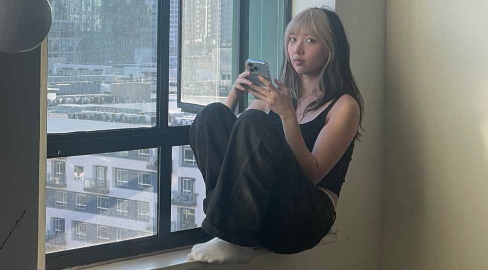 Hannah Bahng, cantante que rechazó cantar un éxito de Christian Nodal por infiel