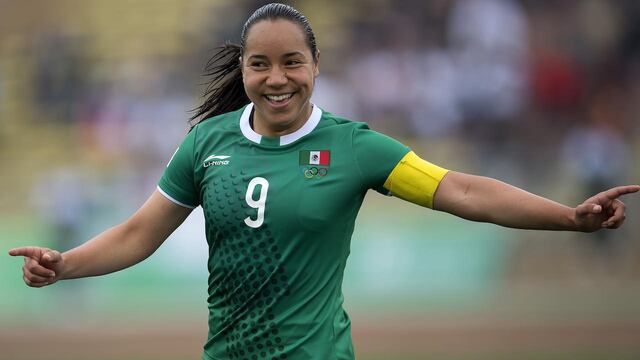 Corral marcó uno de los goles para la escuadra mexicana