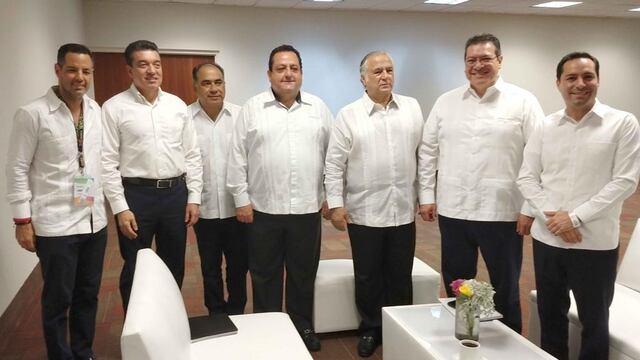 El gobernador Marco Mena en el Tianguis Turístico 2019.