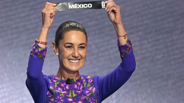 Claudia Sheinbaum, al presidenta de México en el sorteo del Mundial.