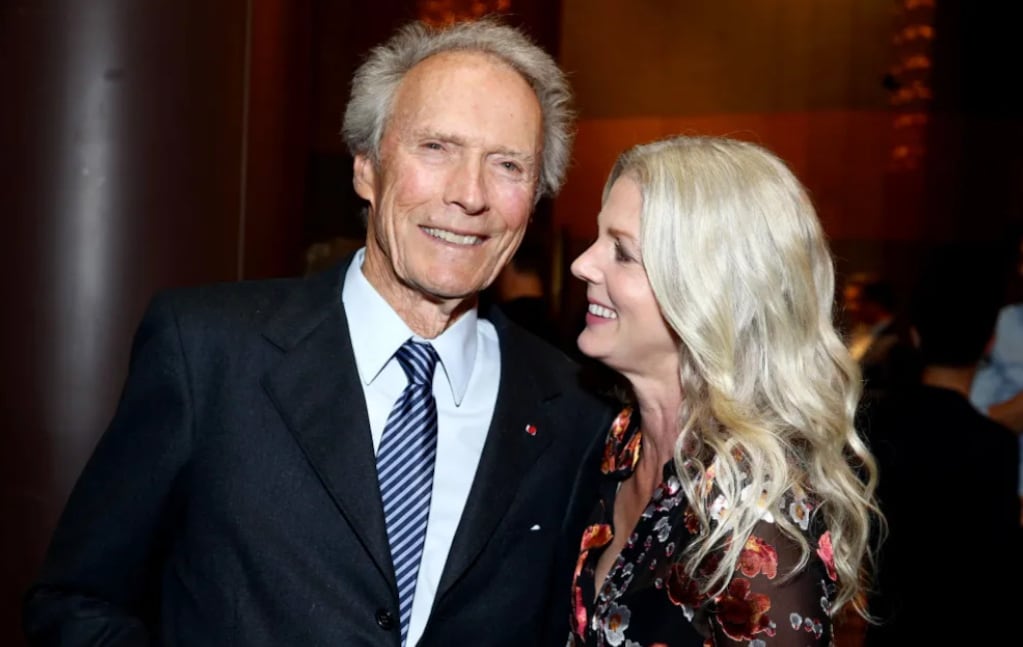 Clint Eastwood y Christina Sandera