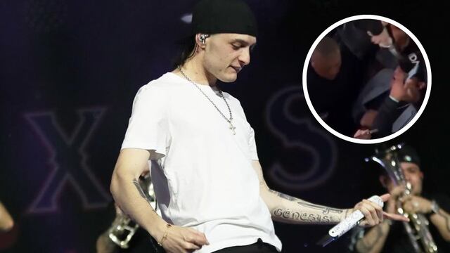 Peso Pluma arroja agua a un fan que lo tocó.