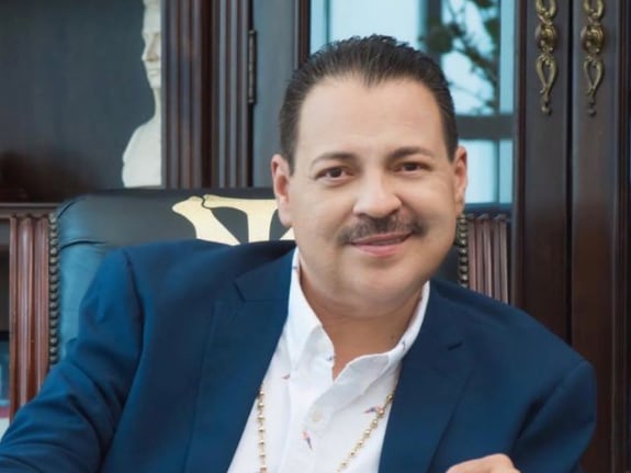 Julio Preciado, cantante.