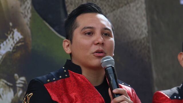 Edwin Luna, cantante de La Trakalosa de Monterrey.