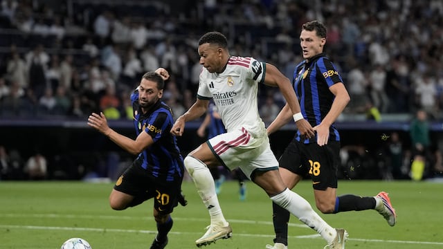 Real Madrid sumó sus primeros puntos en el máximo torneo de clubes