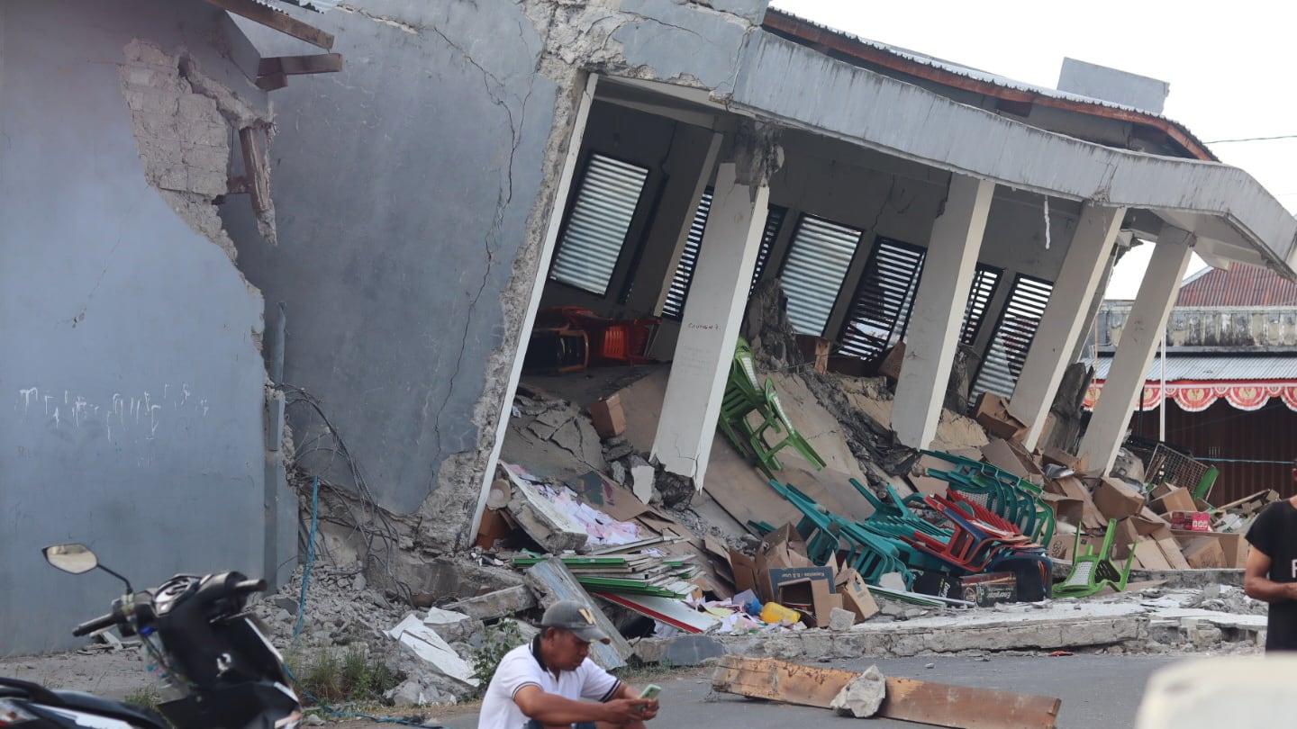 Terremoto en Indonesia: Réplica magnitud 5.6 sacude la región del archipiélago