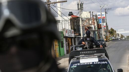 Un policía es asesinado al día en México: Causa en Común
