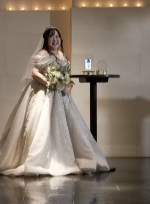 Mujer japonesa se casa con una inteligencia artificial