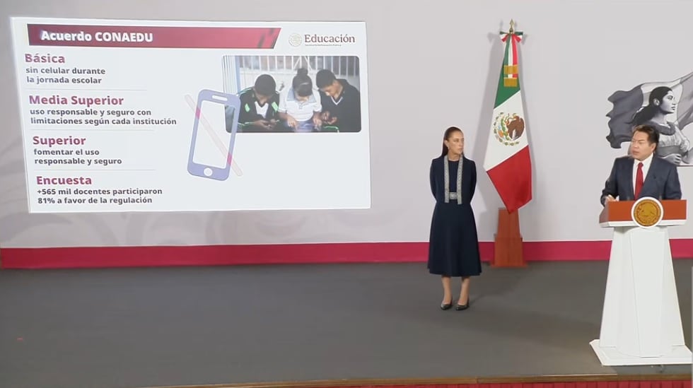 Claudia Sheinbaum revela fecha y reglas para el uso celulares en escuelas