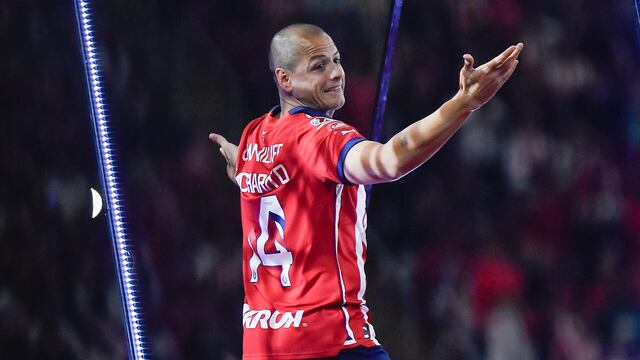 Chicharito Hernández.