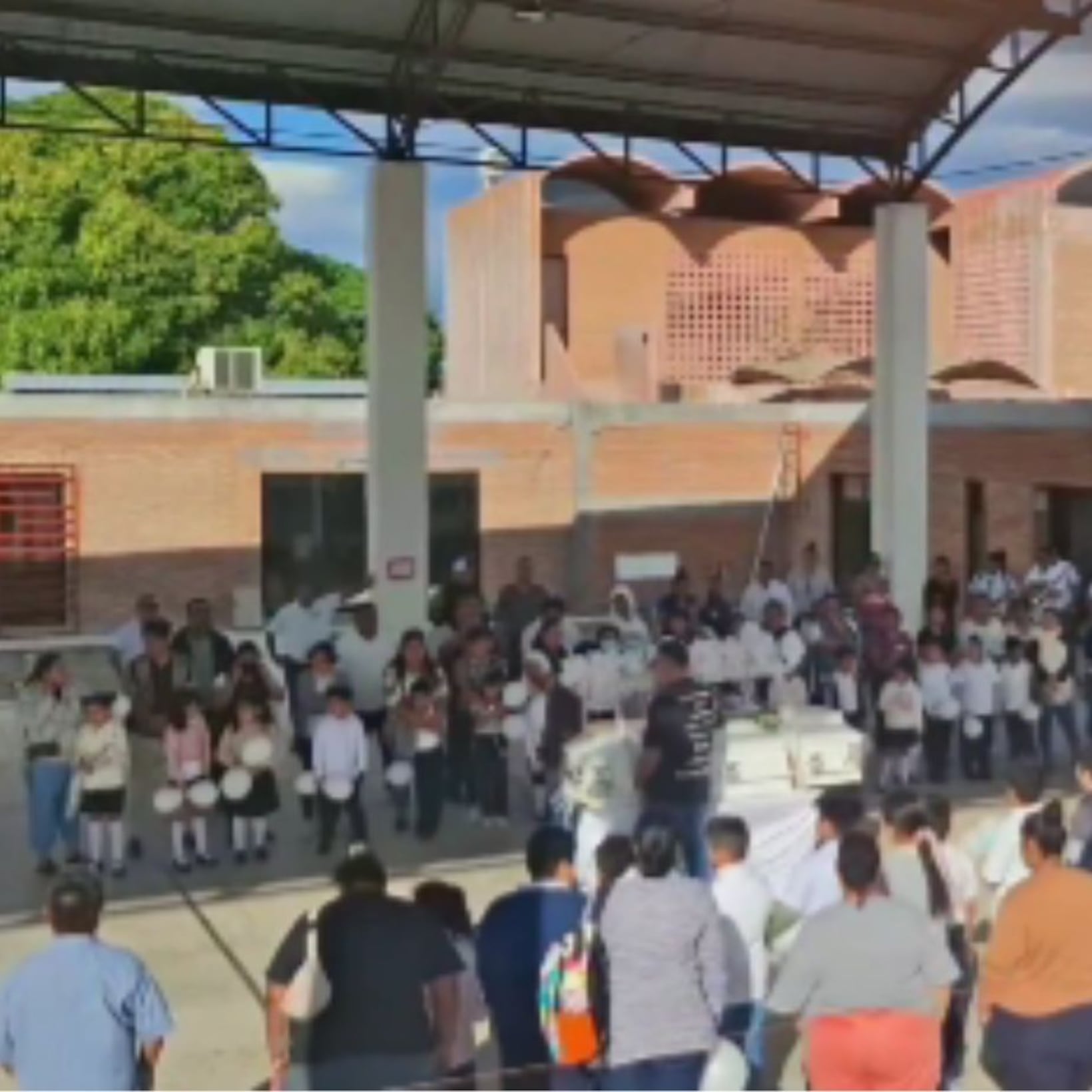 Homenaje musical despide a niña que murió en accidente del Tren Interoceánico