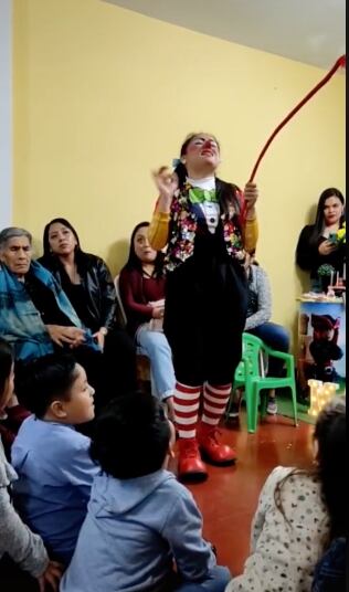 Niño confiesa infidelidad de su papá