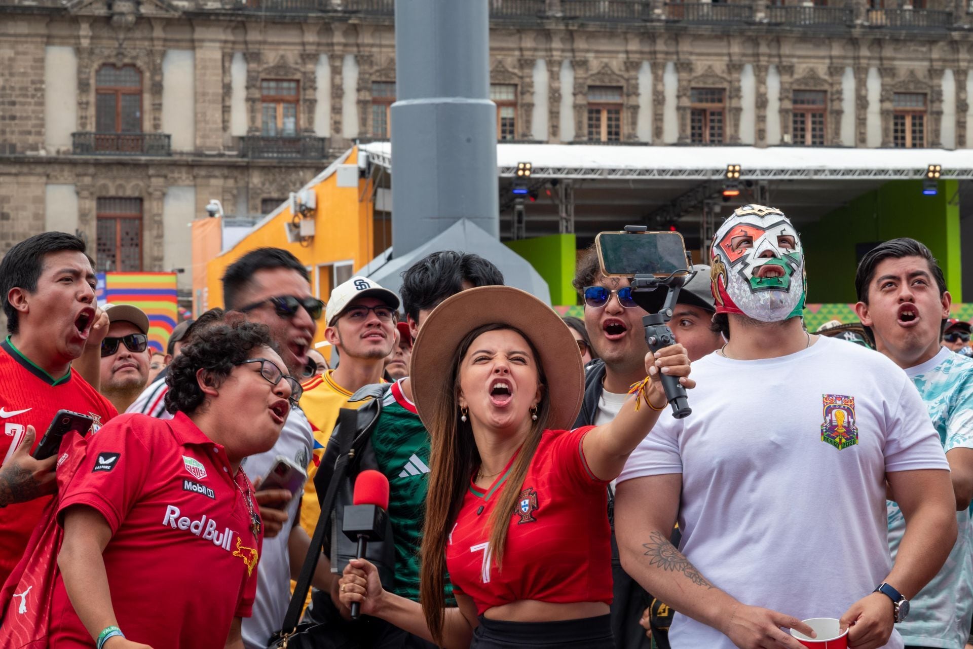 El FIFA Fan Fest del Zócalo en CDMX, solo albergará a 55 mil aficionados con 11 pantallas extra