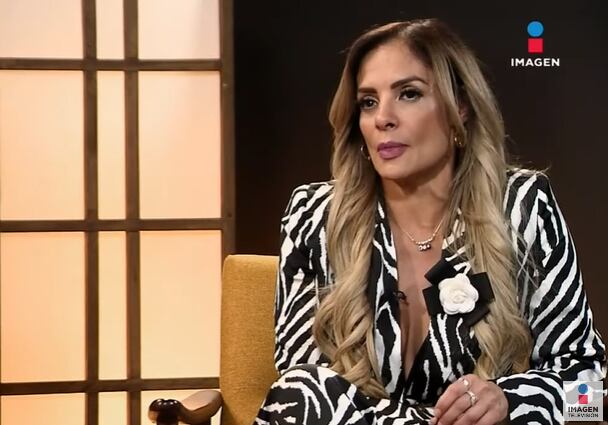 Alma Cero se rompe al recordar el rechazo de su papá.