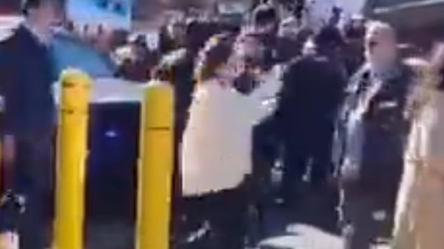 Xóchitl Gálvez saltando