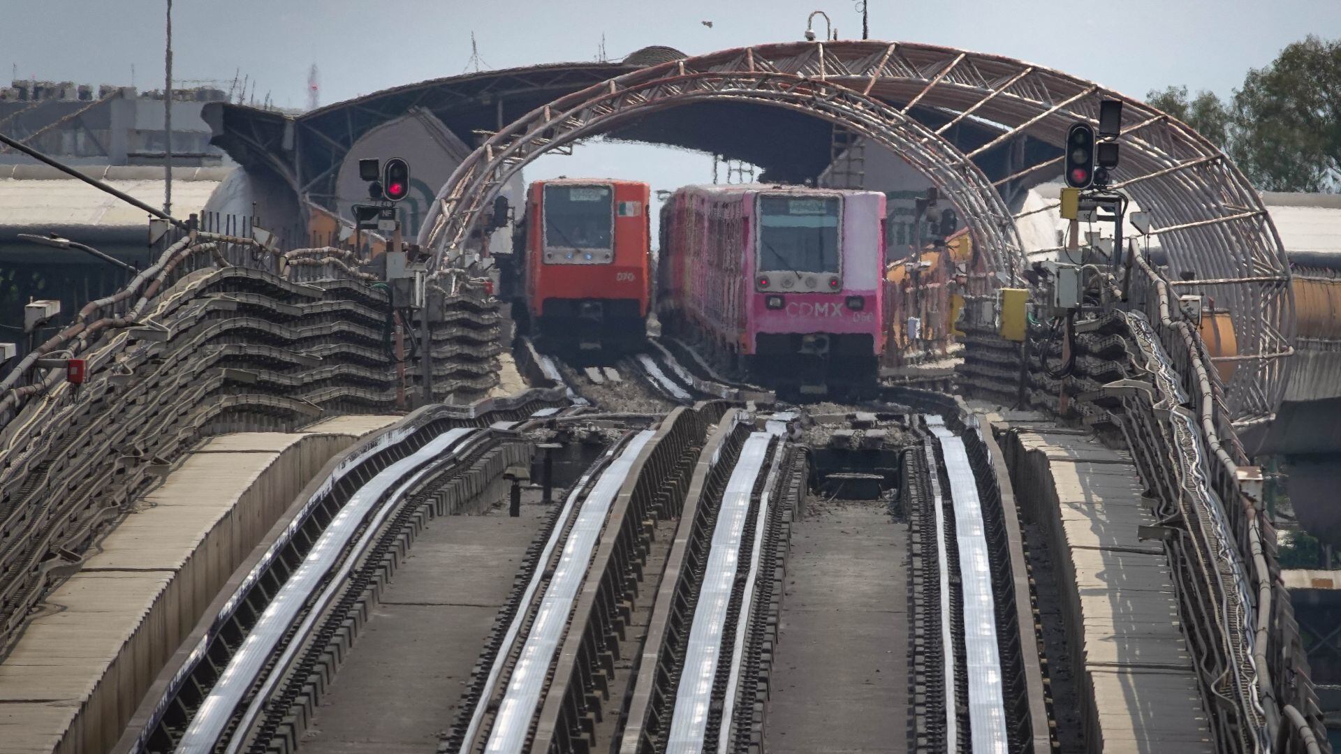 ¿Por qué cerraron las estaciones Los Reyes y La Paz de la Línea A del Metro CDMX? Un problema eléctrico provocó la falla