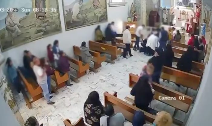 Video de un intento de asesinato dentro de iglesia en el Estado de México