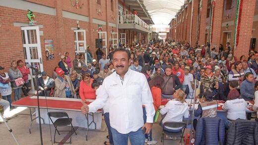 Alcalde sustituto de Valle de Chalco está prófugo por ofrecer estudios de prepa ‘pirata’