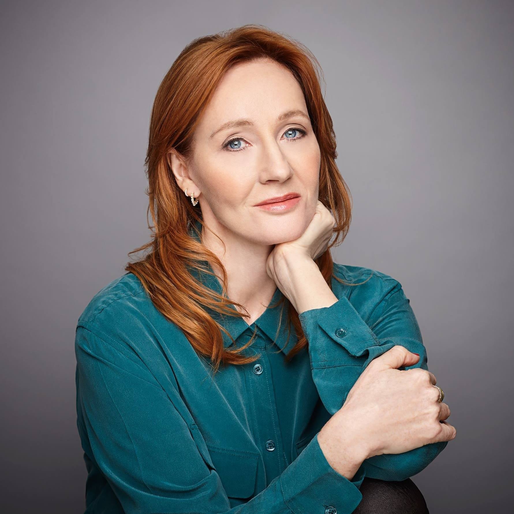 El comentario transfóbico de J.K. Rowling que exhibe la ideología de la autora de Harry Potter