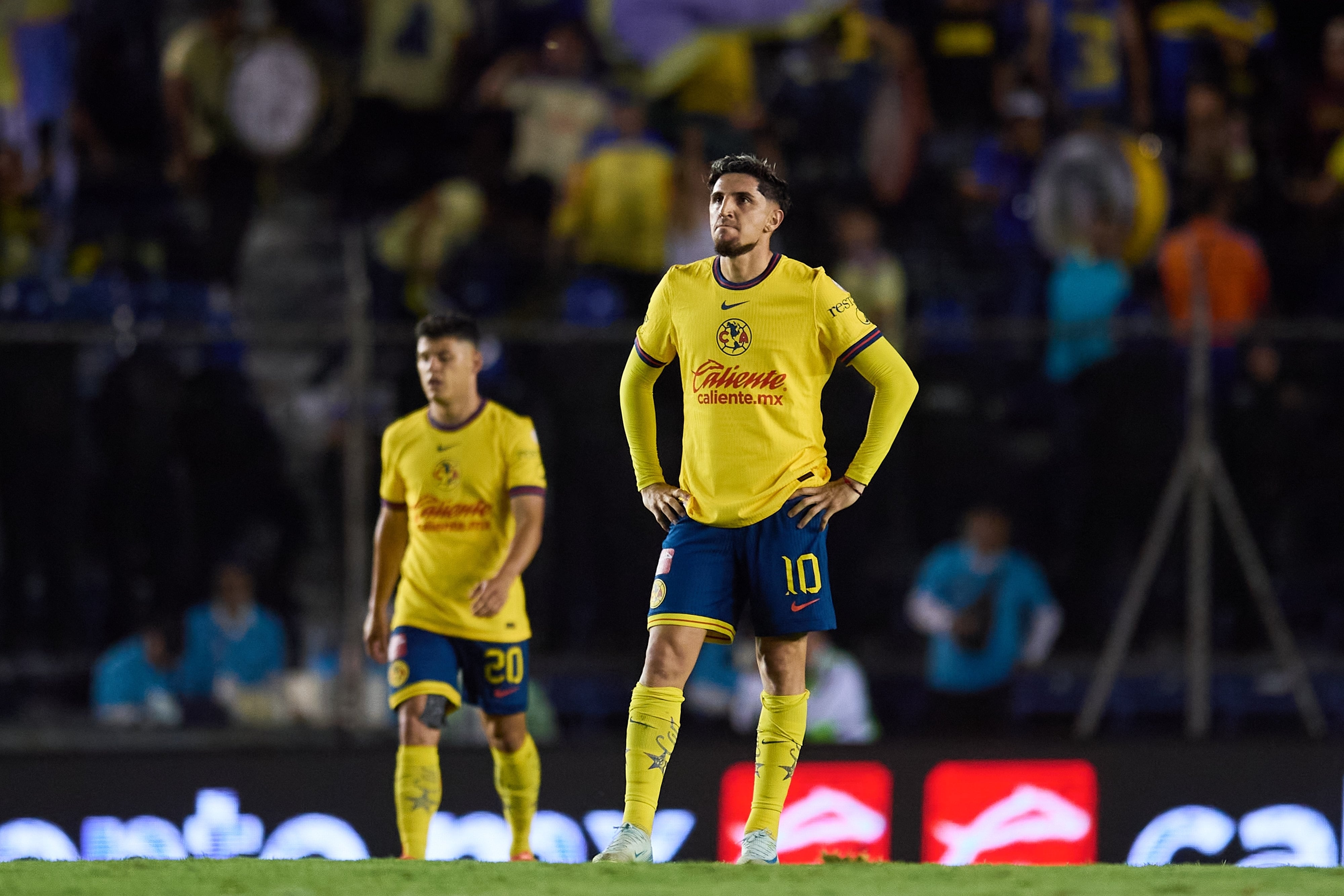 Diego Valdés se lamenta tras la derrota.