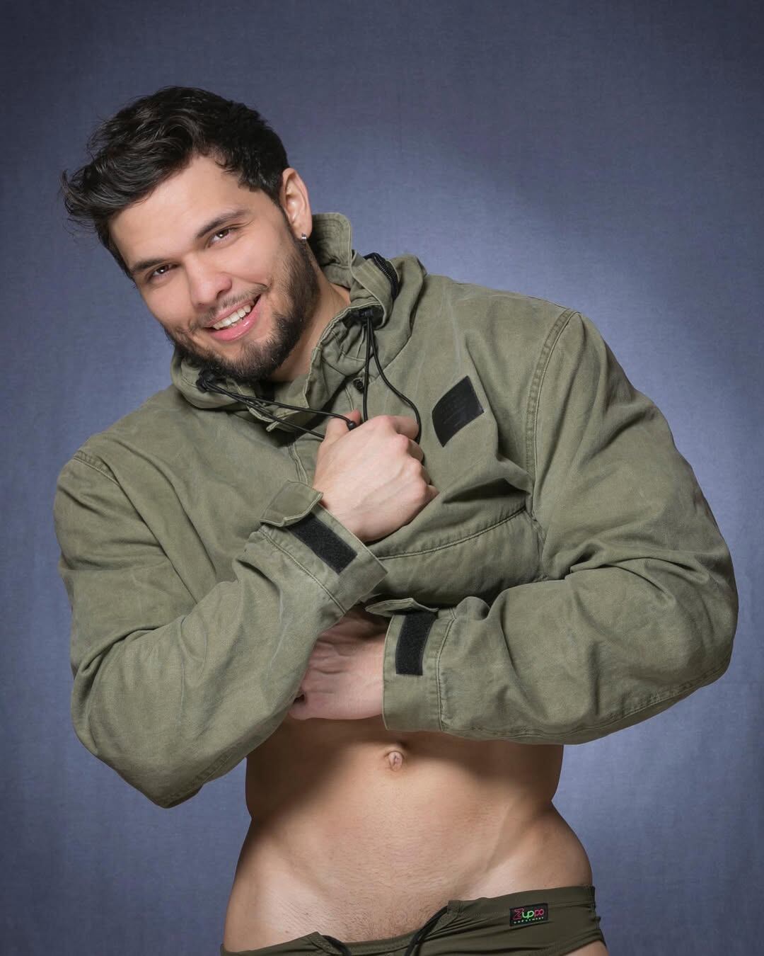 Marlon Colmenarez, stripper.