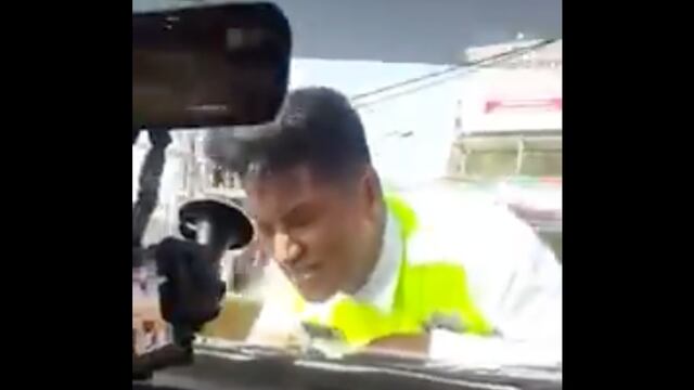 policía