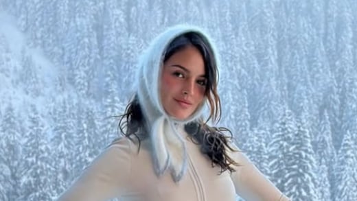 Eiza González nos sorprende con su sesión de fotos invernales