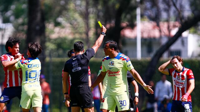 Mozumbito Martínez, en el Chivas vs América Sub 23.