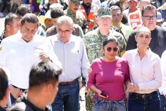 Claudia Sheinbaum a alcalde de Huauchinango