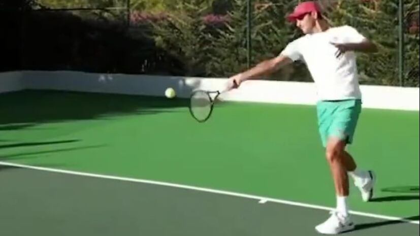 VIDEO: Roger Federer se prepara para su regreso al tenis