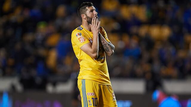Gignac se lamenta en un partido de Tigres