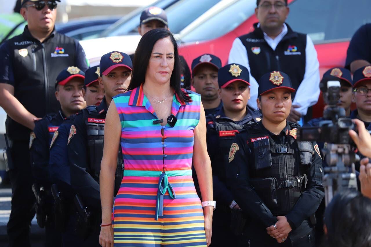 Alcaldía Álvaro Obregón retira vehículos abandonados