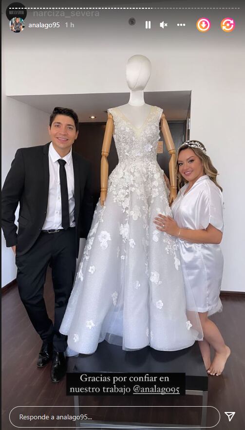 Ana Lago presumiendo su vestido de boda