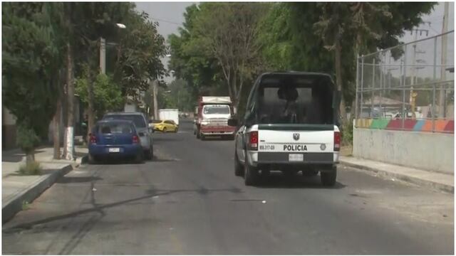 El agente disparó a los tres presuntos asaltantes