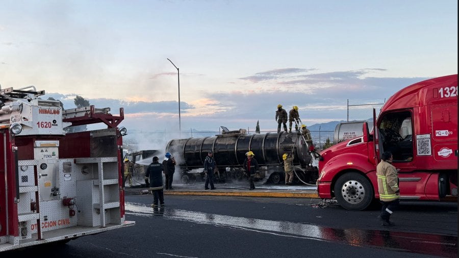 Explota pipa de combustible en la autopista México-Tuxpan