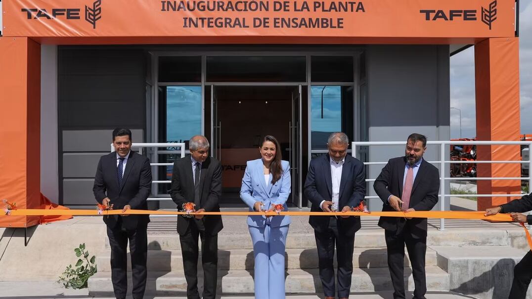 Tere Jiménez inauguró planta de TAFE en Aguascalientes