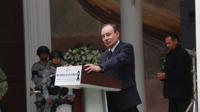 Alfonso Durazo honra el legado de Samuel Ocaña